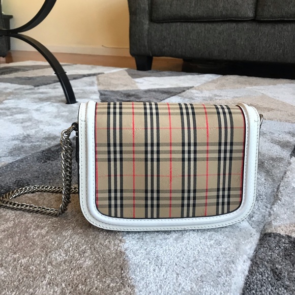 Authentic Burberry Link Shoulder Bag - Picture 11 of 16